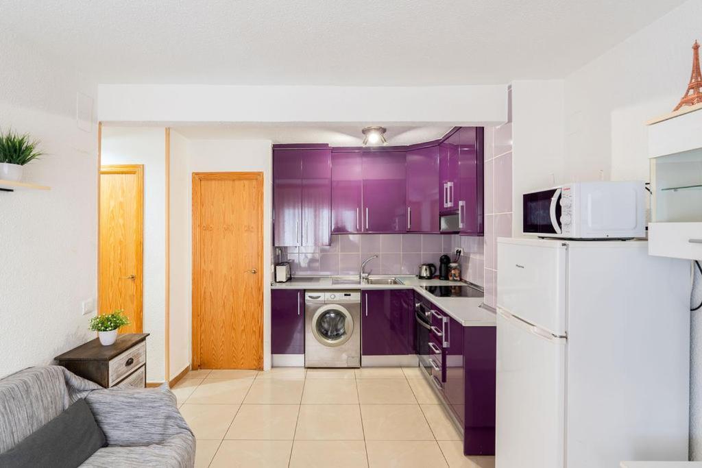 Apartamento En El Centro A Un Minuto De La Playa Benidorm Luaran gambar